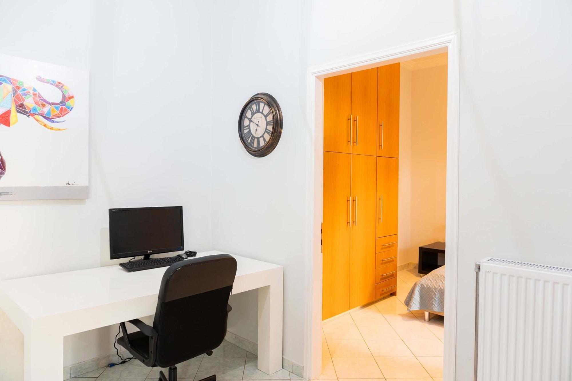 Private Spacious Apartment Атина Екстериор снимка